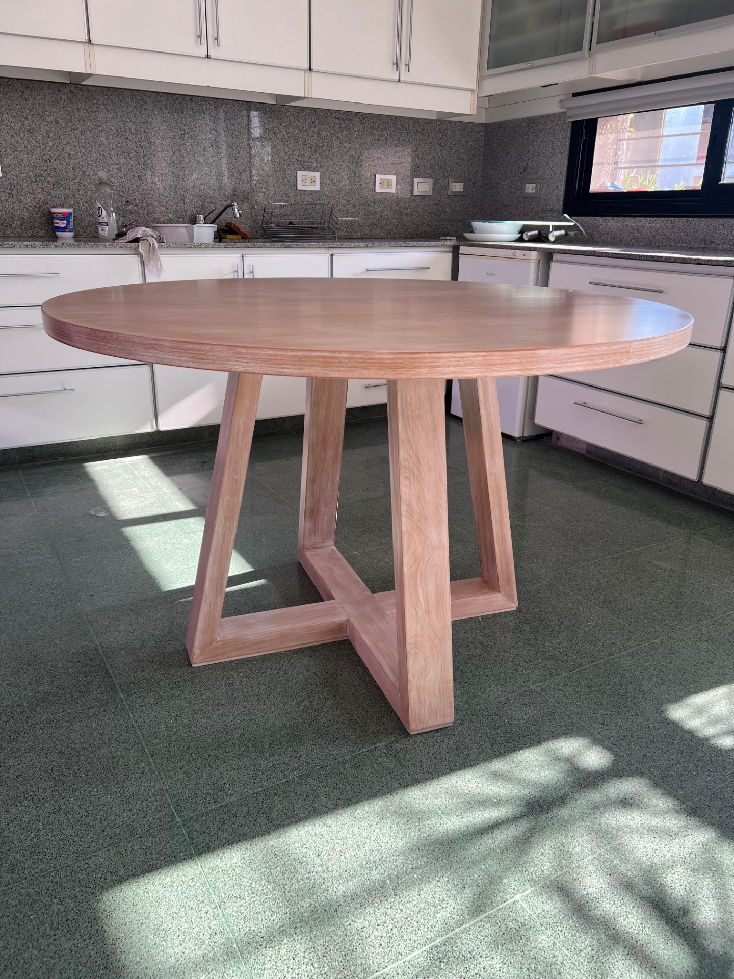 Mesa Estilo Nordica Oval