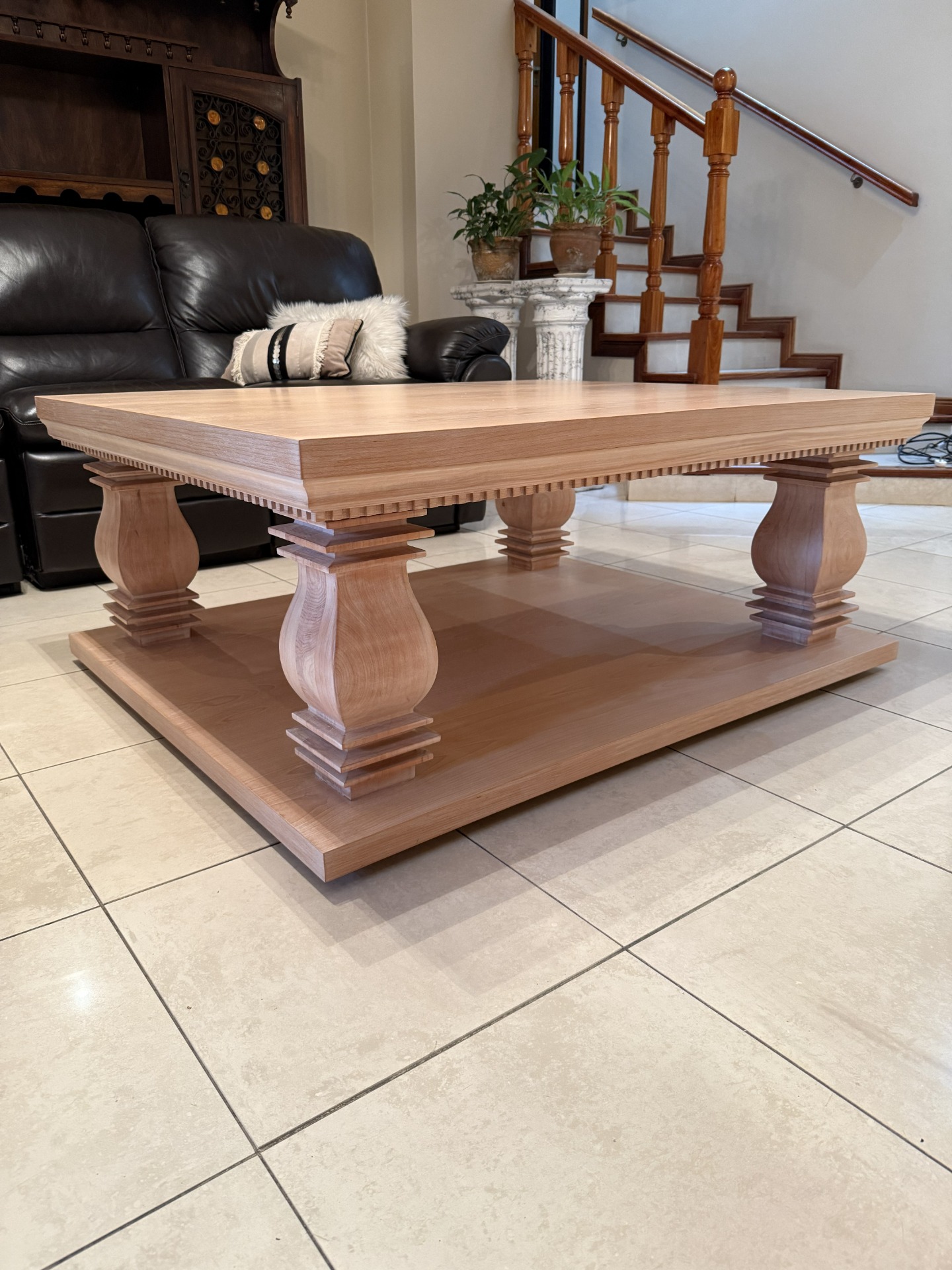 Mesa Ratona Estilo Alejadro Magno